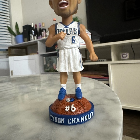 Tyson Chandler #6 DALLAS MAVERICKS bobblehead - Picture 2 of 7